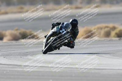 media/Dec-05-2025-CVMA Friday Practice (Fri) [[303bad9a84]]/4-Racer 4-Trackday 1/Session 2 (Turn 14)/